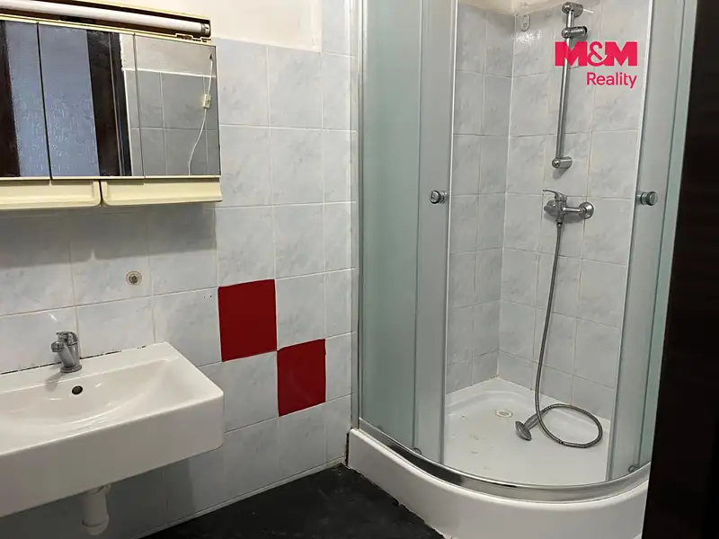 Pronájem bytu 2+kk 39 m², Louny – náhled fotky 3