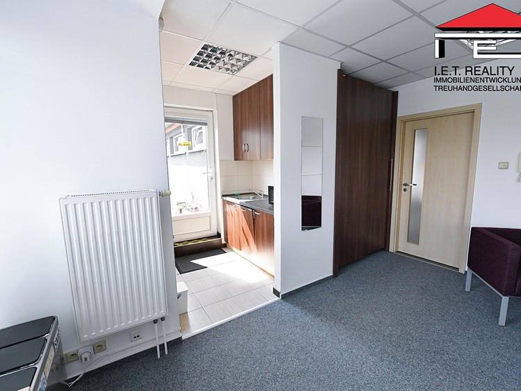Комерційне приміщення на продаж, 1 714 м² (19 з 27)