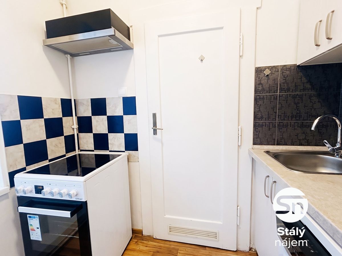 Pronájem bytu 1+kk 29 m² – fotografie 2