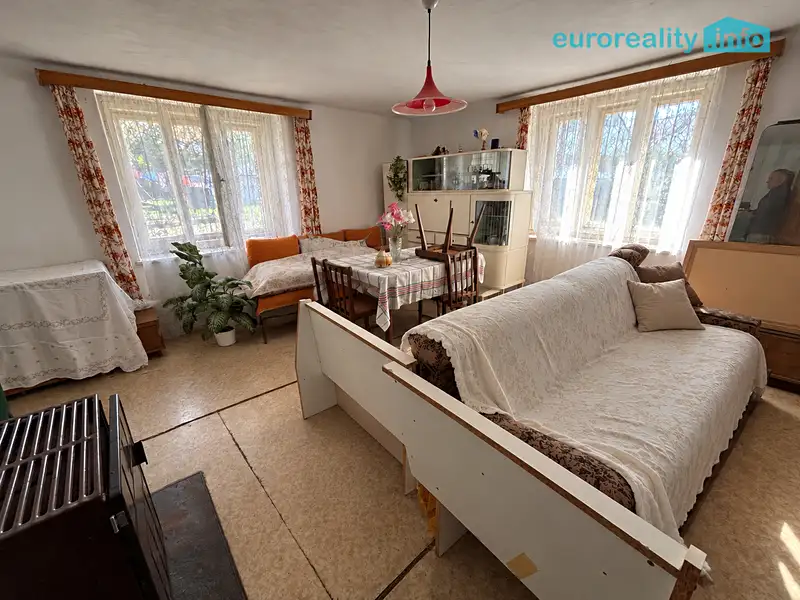 Prodej rodinného domu 58 m², pozemek 3282 m², Chocenice – náhled fotky 2