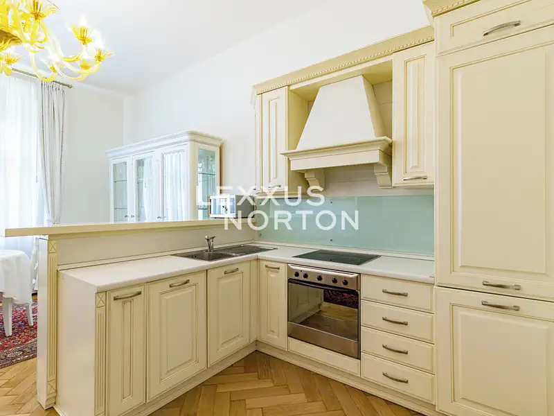 Pronájem bytu 3+kk 79 m², Praha – náhled fotky 2
