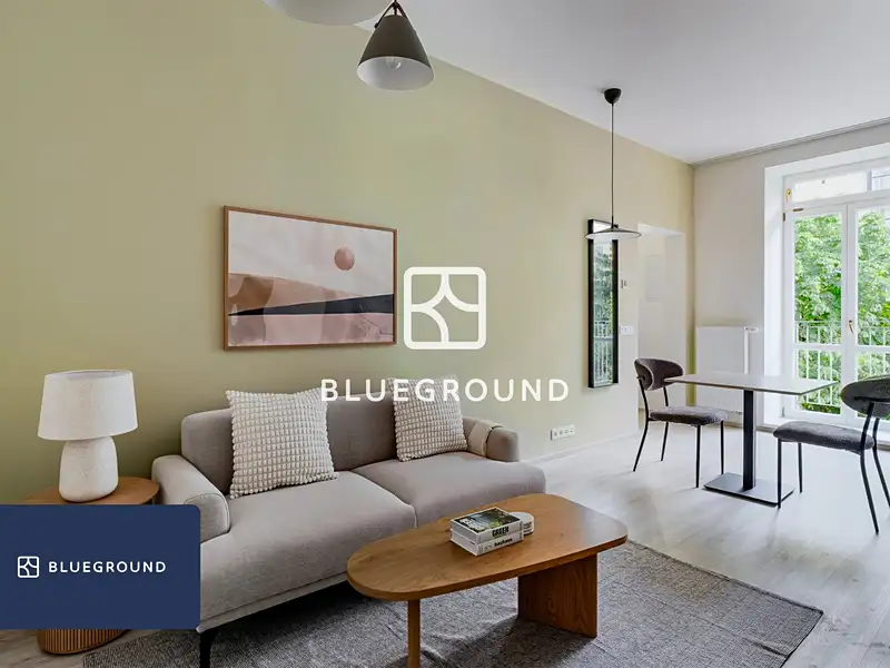 Pronájem bytu 2+kk 45 m², Praha – náhled fotky 1
