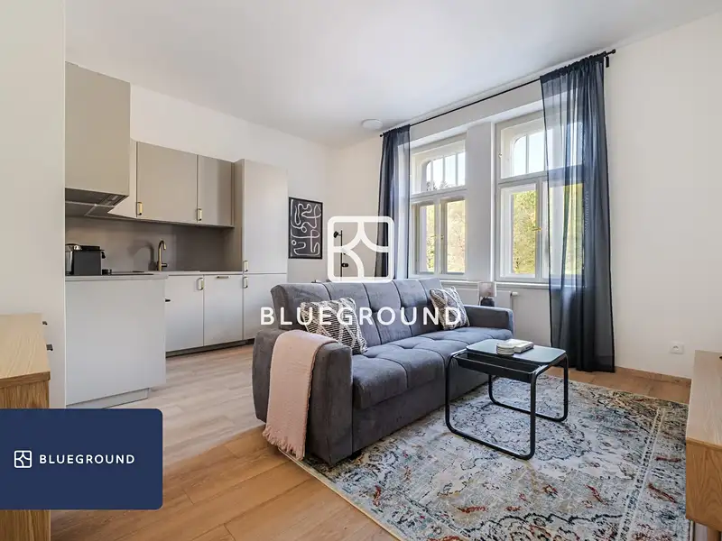 Pronájem bytu 2+kk 51 m², Praha – náhled fotky 1