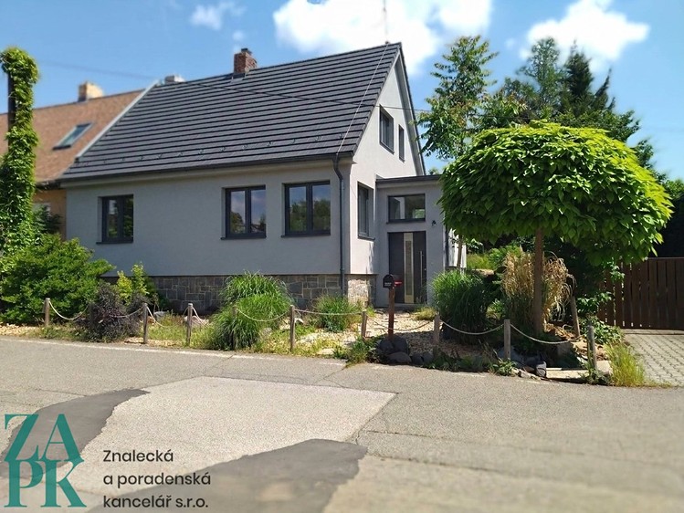 Prodej domu, 80 m² (1 z 3)