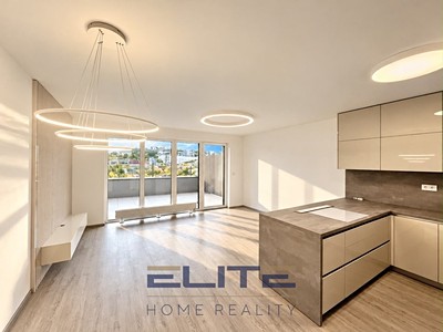 Pronájem bytu 3+kk, 106 m² (2 z 31)