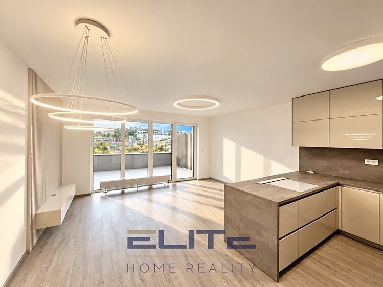 Pronájem bytu 3+kk, 106 m² (2 z 31)