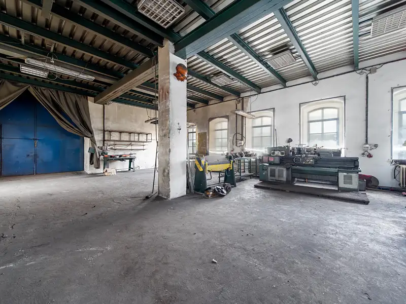 Pronájem skladového prostoru 295 m², Mnichovice – náhled fotky 3