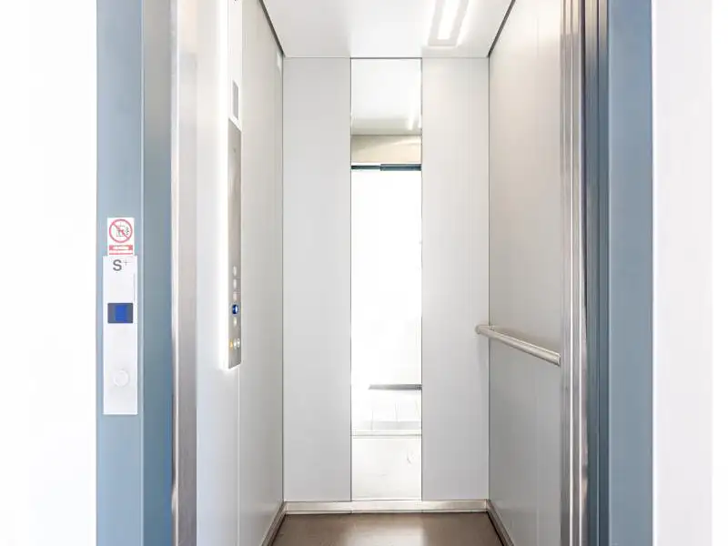 Prodej bytu 3+1 72 m², Karlovy Vary – náhled fotky 3