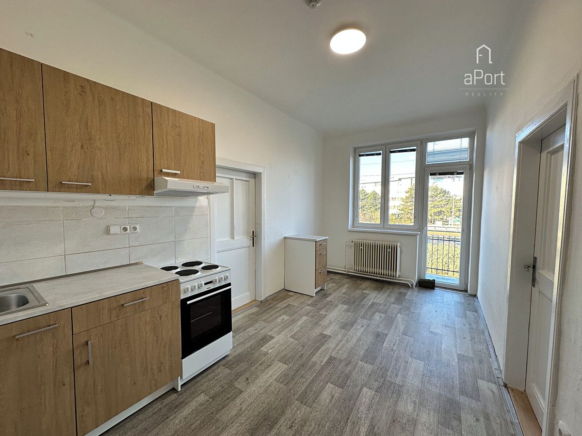 Pronájem bytu 3+1 71 m², Modřice – fotka 1 z 3