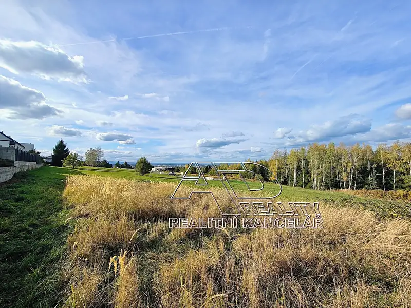 Prodej komerčního pozemku 550 m², Srubec – náhled fotky 3