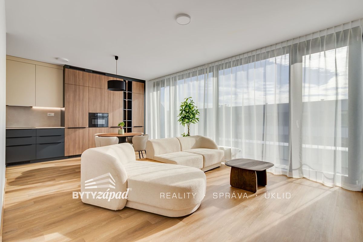 Pronájem bytu 2+kk 56 m², Plzeň – fotka 1 z 3