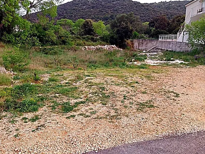 Prodej pozemku 483 m², Marina – náhled fotky 1