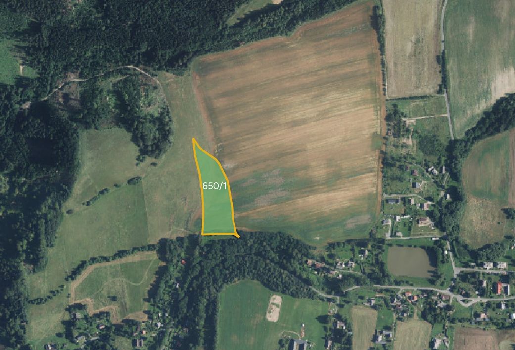 Prodej pole 14751 m², Maletín – fotka 1 z 3