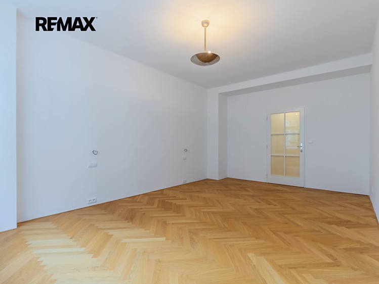 Prodej bytu 2+kk, 92 m² (3 z 19)