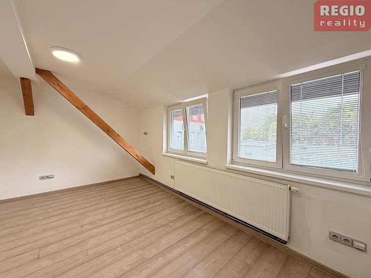 Gewerbefläche zur Miete, 80 m² (2 von 22)