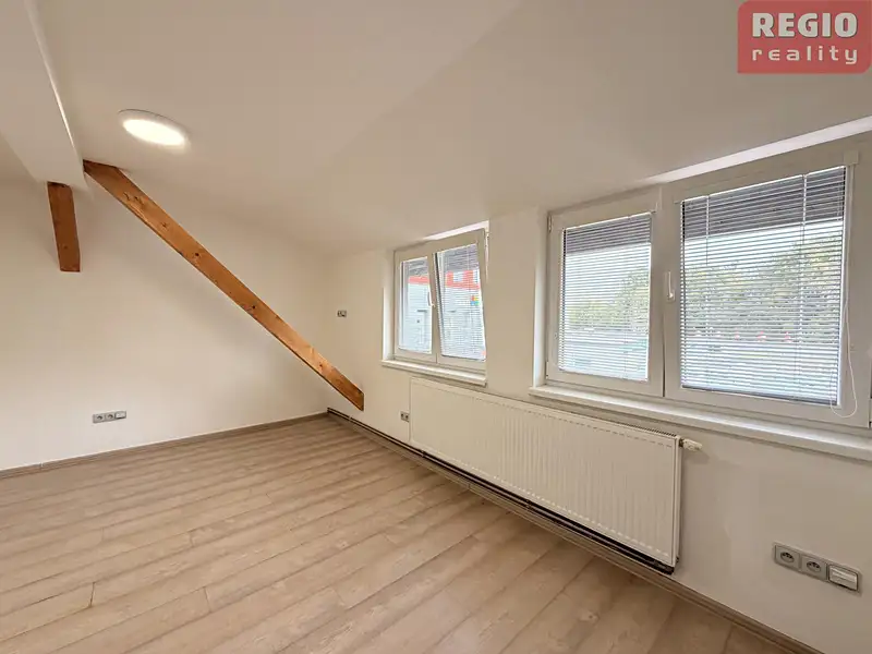 Pronájem obchodního prostoru 80 m², Frýdek-Místek – náhled fotky 2