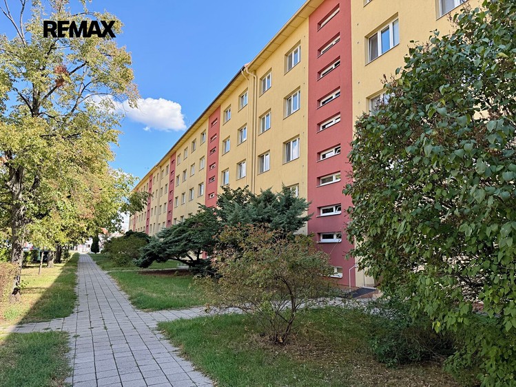 Pronájem bytu 2+1, 56 m² (2 z 14)