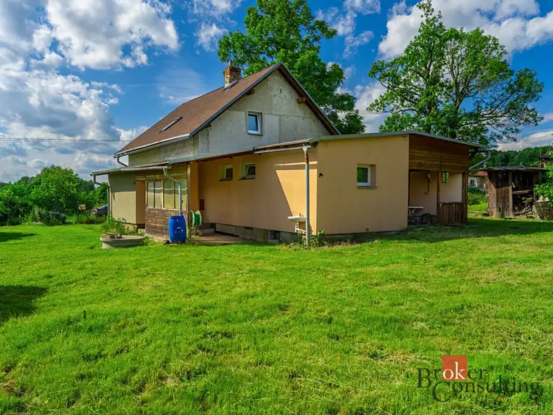 Prodej rodinného domu 151 m², pozemek 1216 m², Varnsdorf – náhled fotky 1