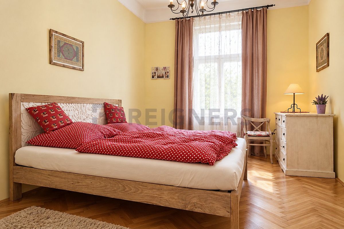 Pronájem bytu 3+1 95 m², Praha – fotka 1 z 3