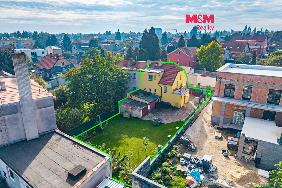 Prodej rodinného domu 157 m², pozemek 403 m², Praha – fotka 1 z 3