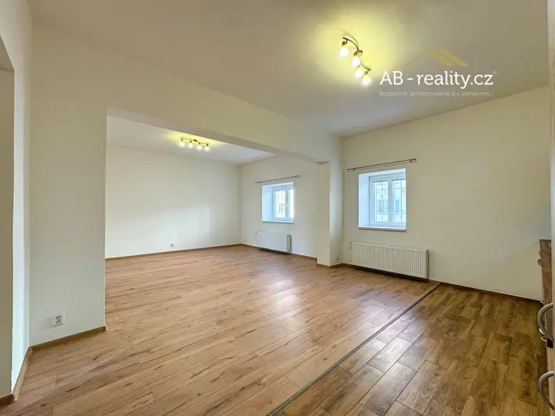 Pronájem bytu 2+1 70 m², Teplice – náhled fotky 3