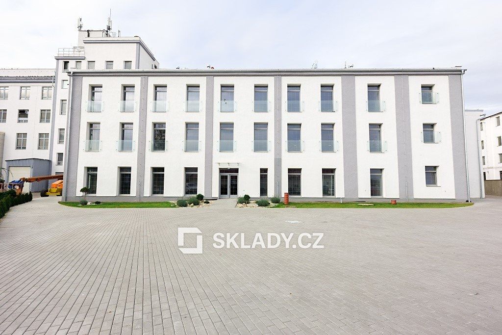 Prodej skladového prostoru 38000 m², Hrušovany u Brna – fotka 1 z 3