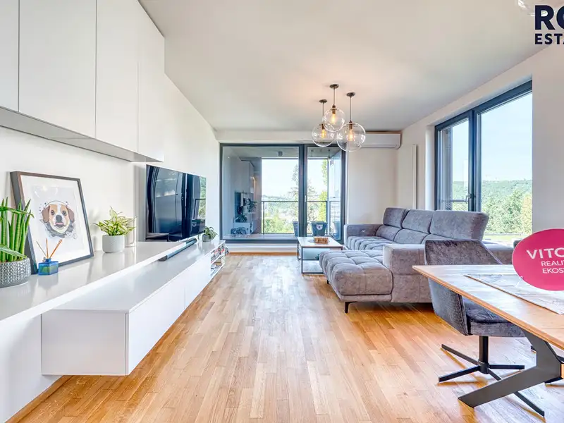 Pronájem bytu 4+kk 94 m², Brno – náhled fotky 1