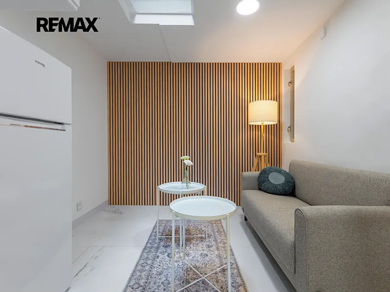 Prodej bytu 1+kk v osobním vlastnictví 17 m², Praha 5 - Košíře