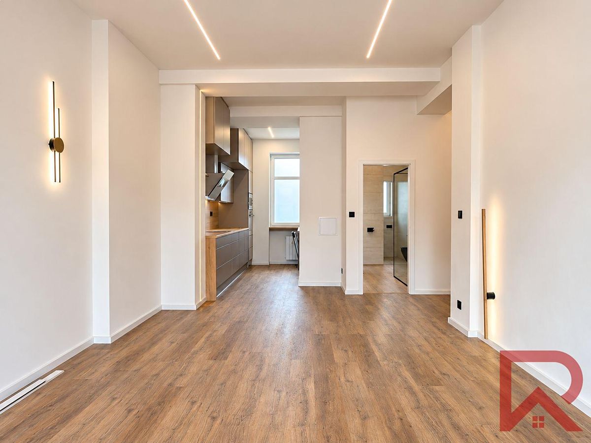 Pronájem bytu 2+kk 64 m²