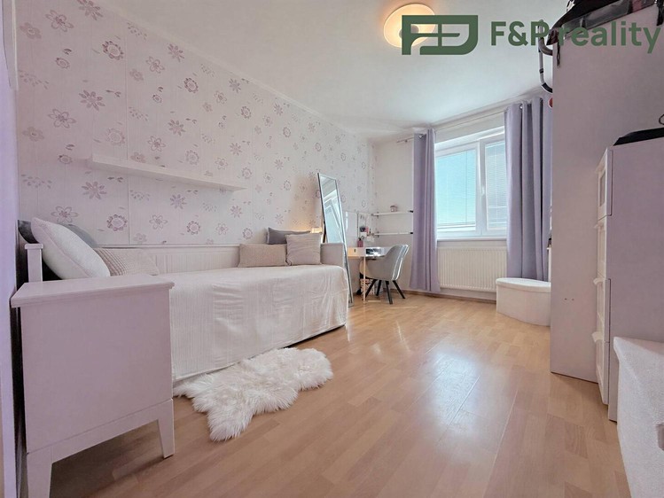 Квартира 4+kk на продаж, 84 м² (15 з 24)