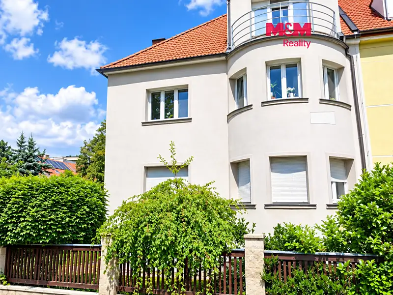 Pronájem bytu 2+1 88 m², Praha – náhled fotky 1