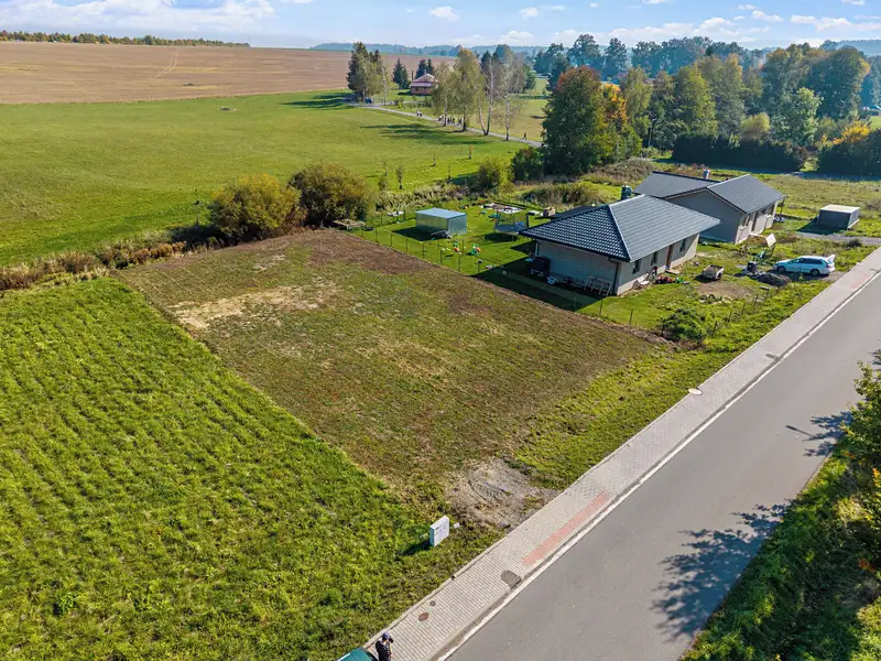 Prodej stavebního pozemku 1008 m², Damníkov – náhled fotky 2