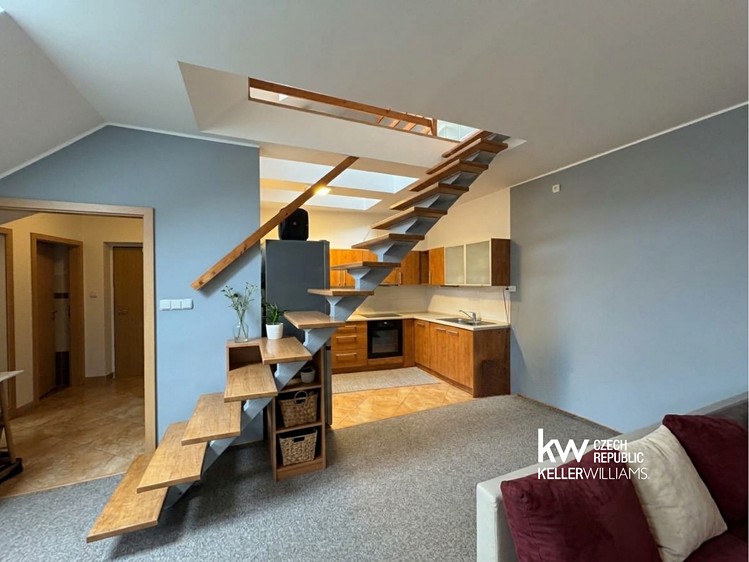 Pronájem bytu 3+kk, 106 m² (4 z 14)