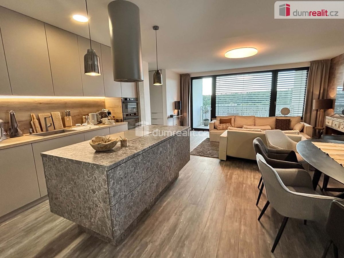 Pronájem bytu 2+kk 90 m²