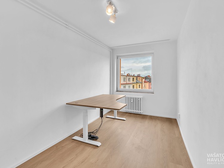 Pronájem bytu 3+1, 61 m² (4 z 17)