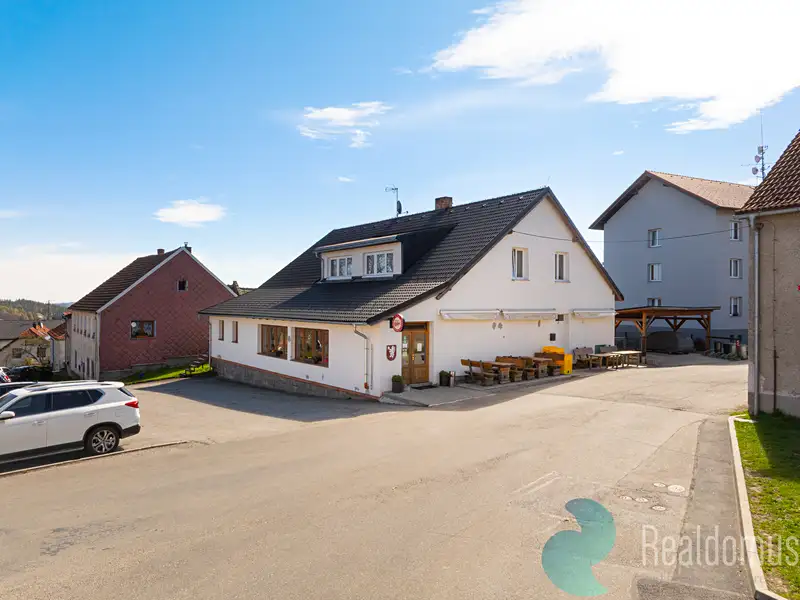 Prodej restaurace 504 m², Světlík – náhled fotky 1