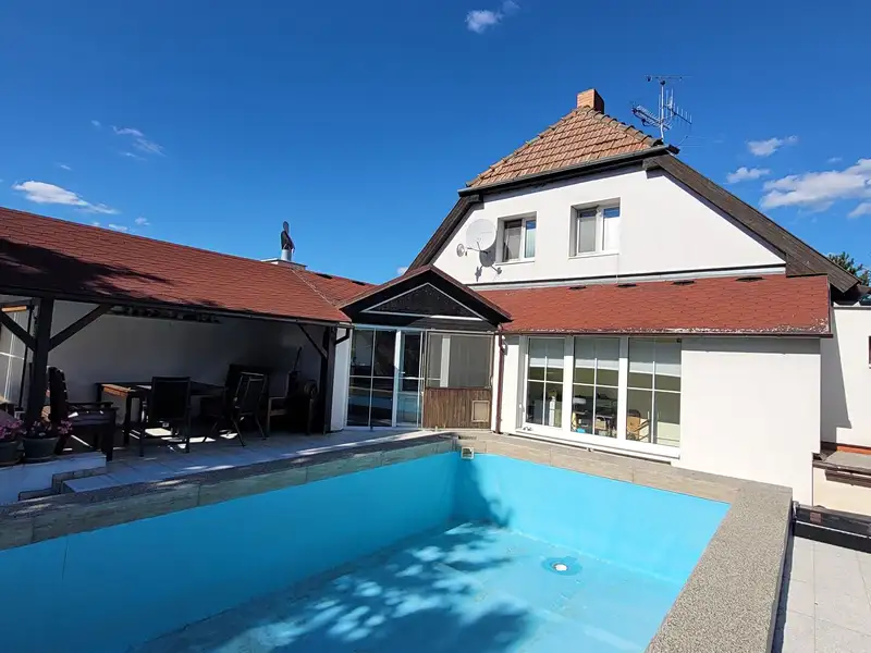 Prodej rodinného domu 180 m², pozemek 938 m², Vrbice – náhled fotky 2