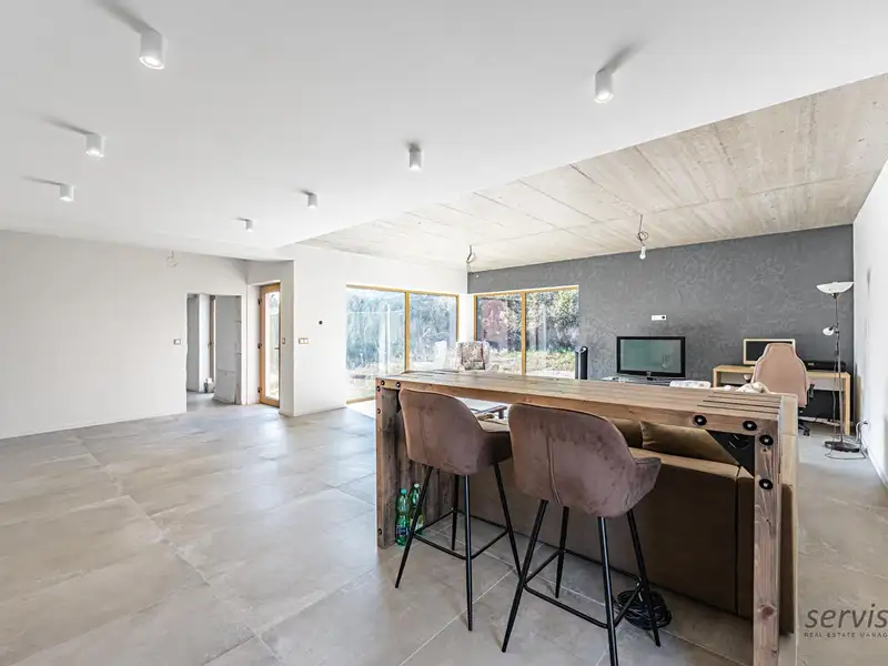 Prodej rodinného domu 233 m², pozemek 576 m², Hustopeče – náhled fotky 1