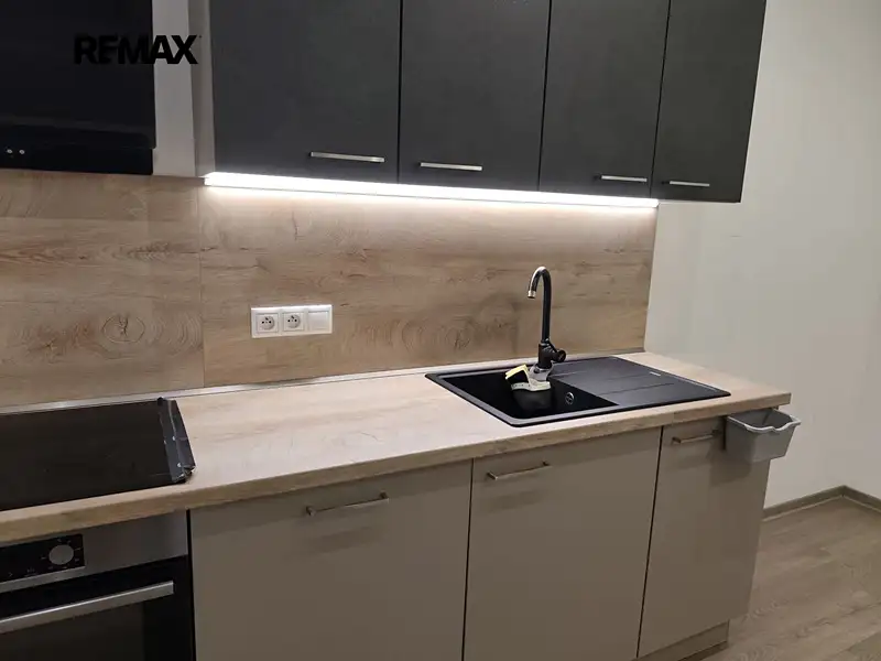Pronájem bytu 2+kk 70 m², Karlovy Vary – náhled fotky 3