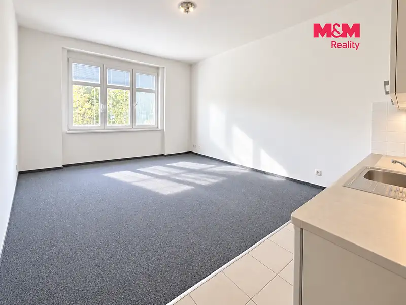 Prodej bytu 1+kk 29 m², Praha – náhled fotky 3