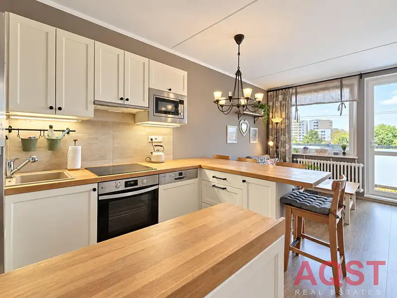 Prodej bytu 5+kk 97 m², Praha – náhled fotky 1