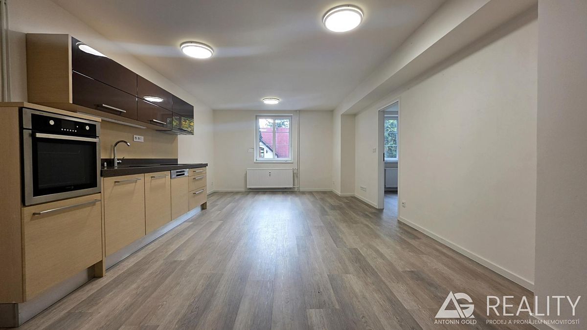 Prodej bytu 3+kk 88 m², Praha – fotka 1 z 3