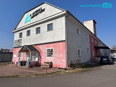Prodej komerčního prostoru, 1 900 m² (2 z 13)