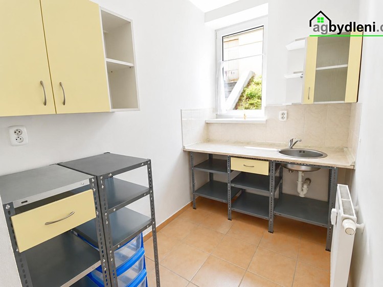 Комерційне приміщення на продаж, 28 м² (4 з 13)