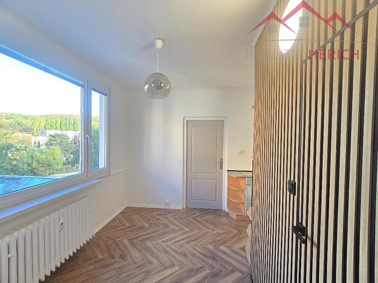 Pronájem bytu 3+1, 67 m² (8 z 21)
