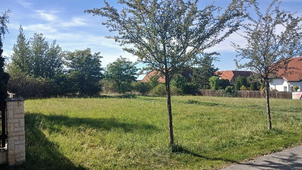 Prodej stavebního pozemku 755 m², Praha – fotka 1 z 3