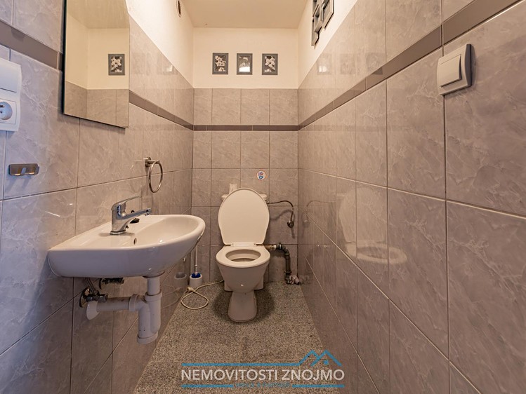 Комерційне приміщення на продаж, 360 м² (30 з 45)