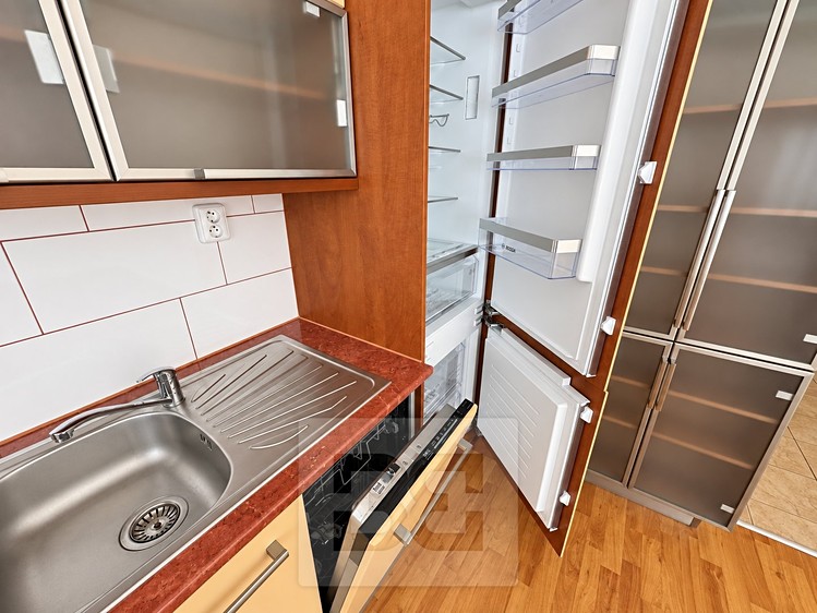 Квартира 3+kk в оренду, 90 м² (6 з 27)