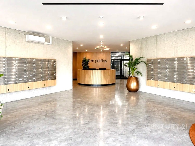 Pronájem bytu 2+kk, 55 m² (8 z 9)