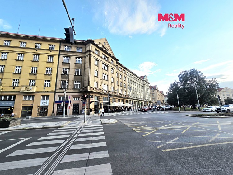 Prodej bytu 2+1, 51 m² (1 z 15)